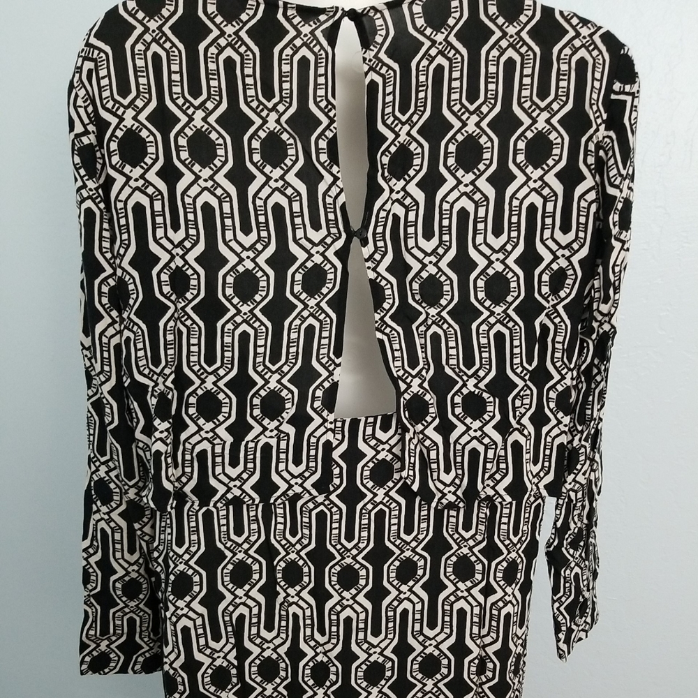 H&M Black & White Geometric Print Dress 92320-5D6 - Picture 3 of 6